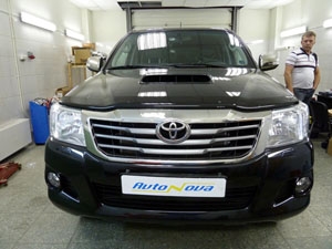    NaviPilot   Toyota Hilux        Sky